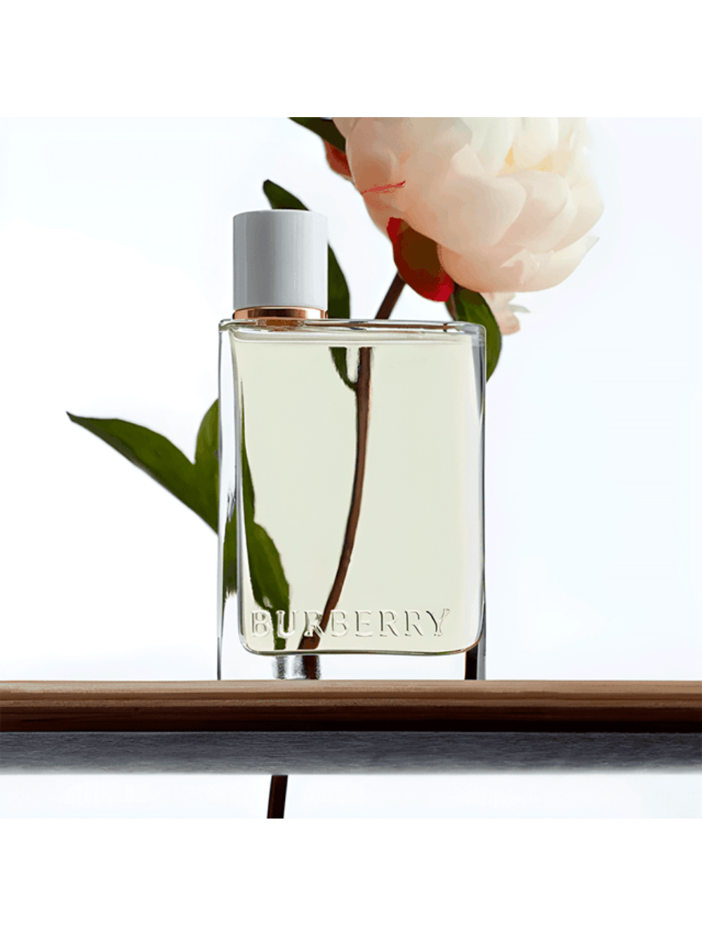 Burberry Her Eau de Toilette - Perfume Feminino - Imagem 2