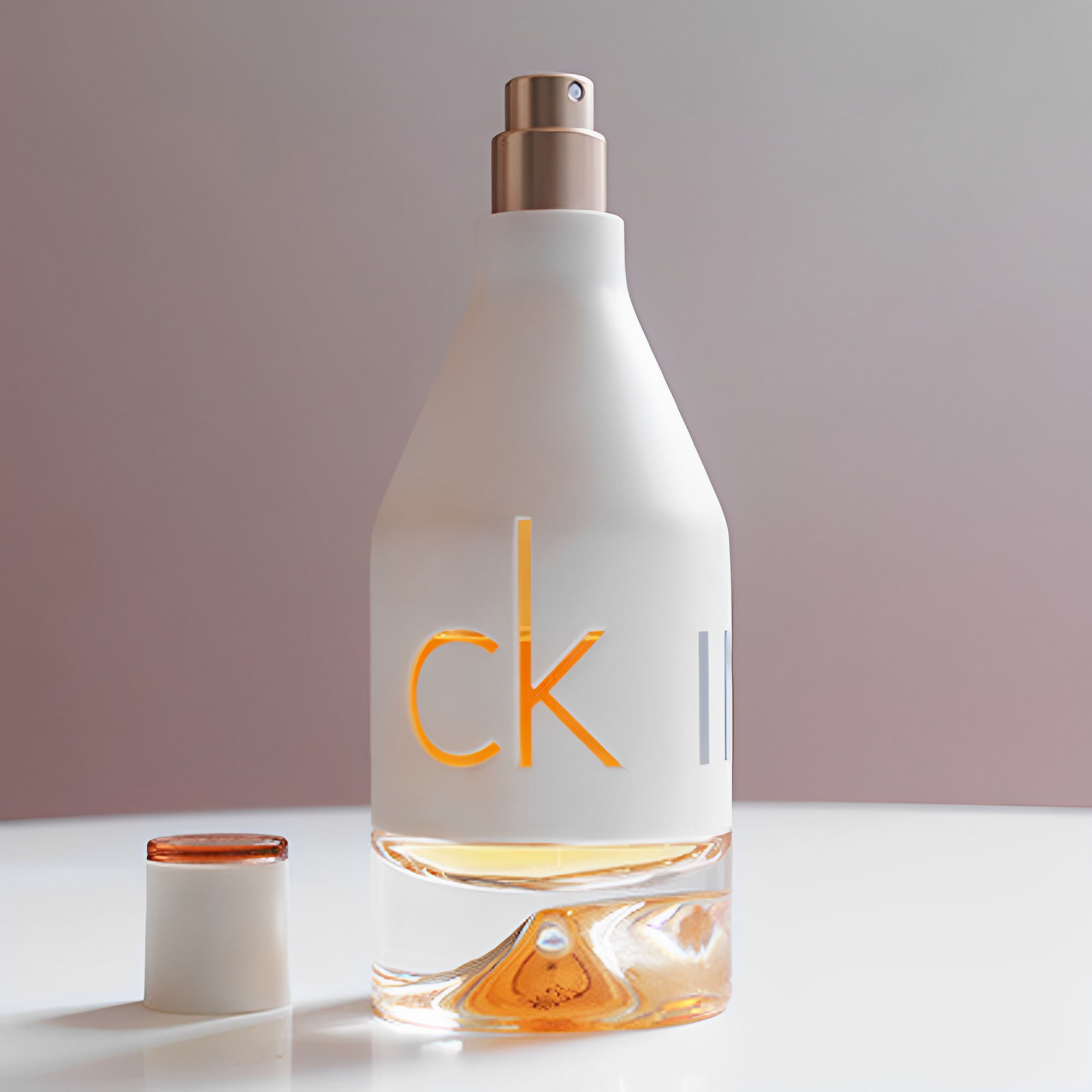 Calvin Klein CK in2U Eau de Toilette - Perfume Feminino - Imagem 3